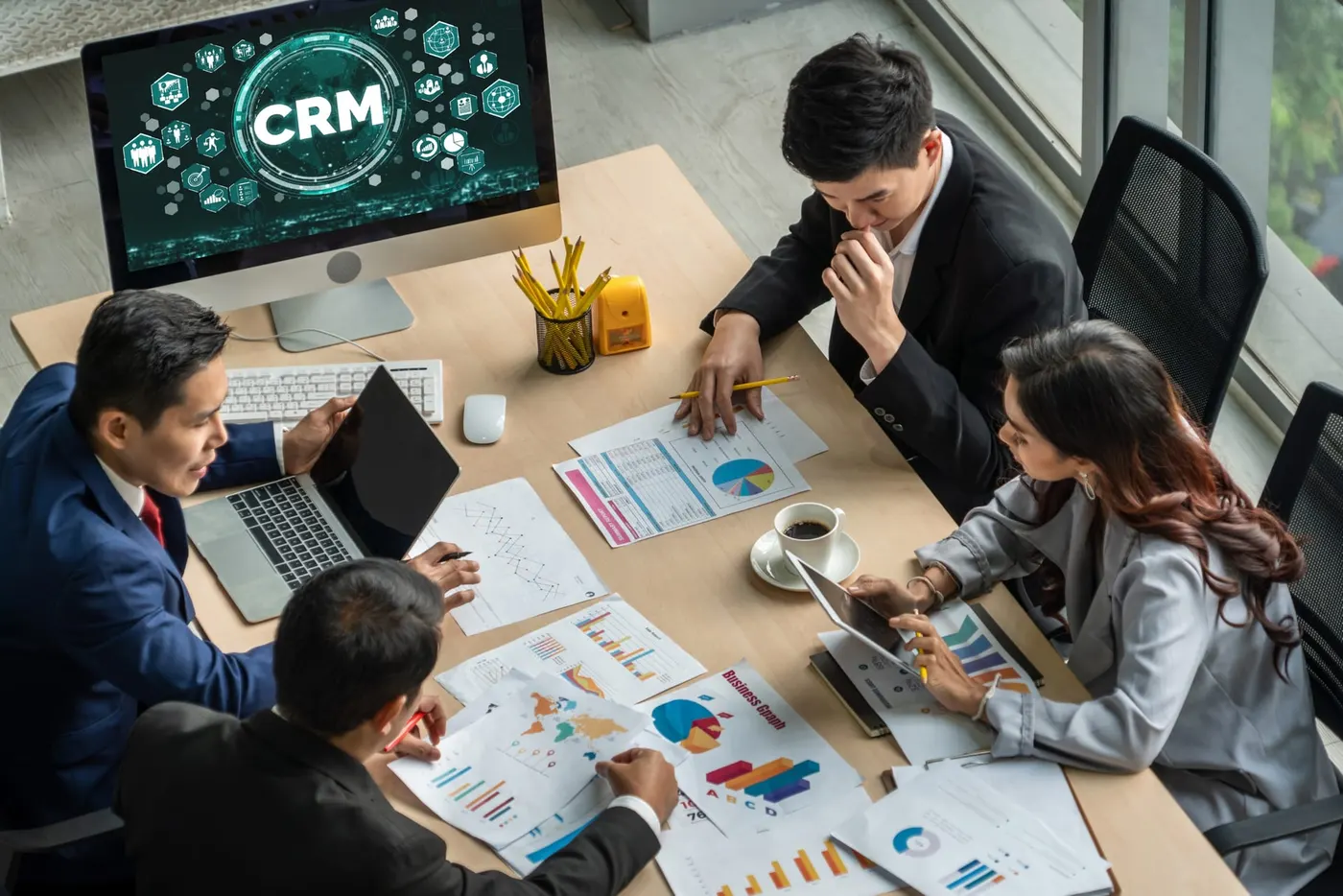 Intégration de l'IA, du CRM et de l'automatisation.