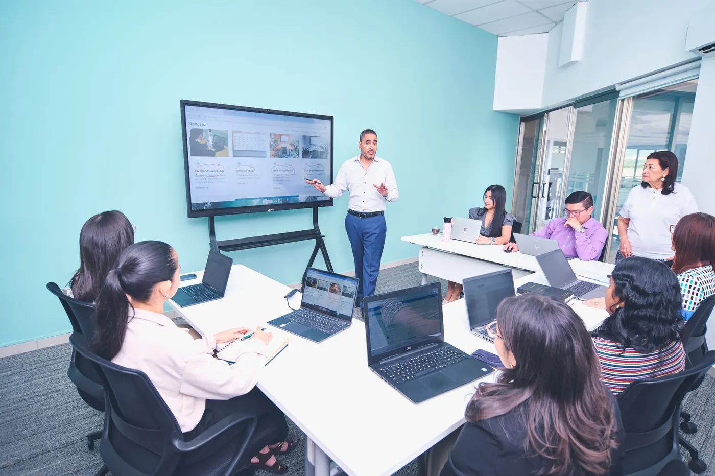 Formation IA interne dans une entreprise française.