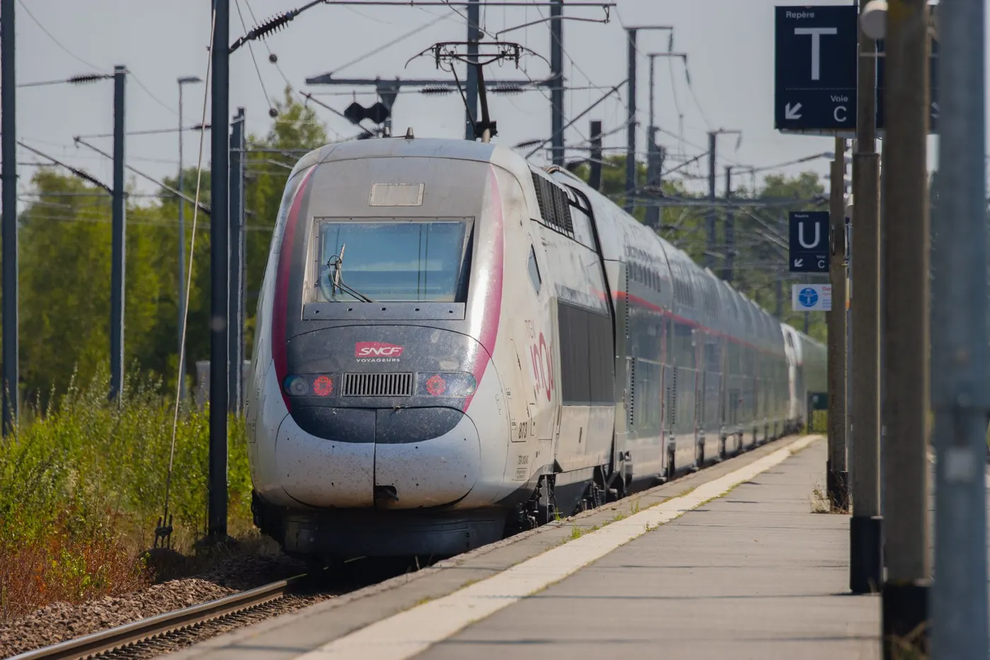 Paysage français vu depuis une fenêtre de TGV
