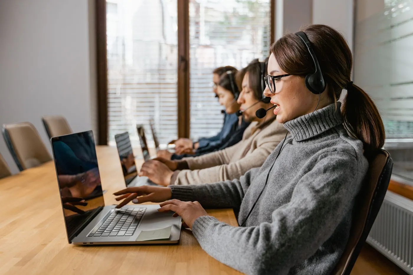 Mécanisme symbolisant l'enrichissement de données CRM
